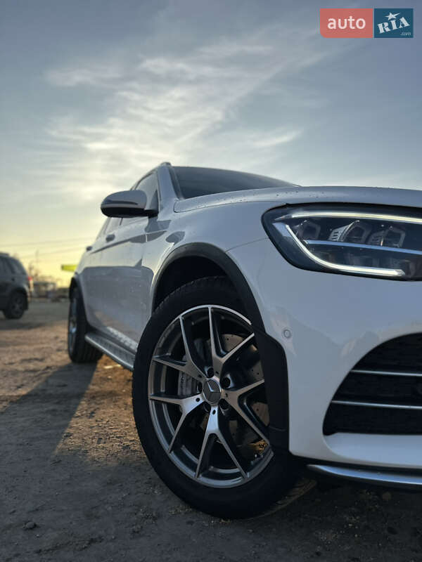 Внедорожник / Кроссовер Mercedes-Benz GLC-Class 2022 в Киеве