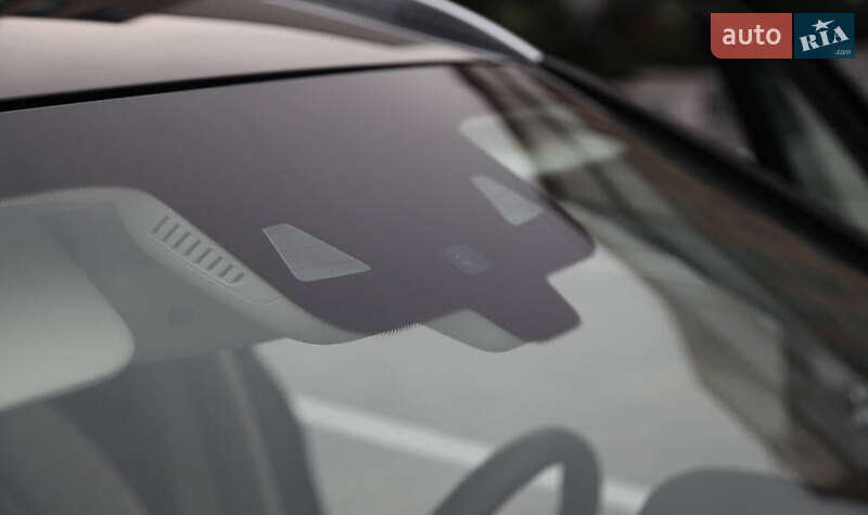 Внедорожник / Кроссовер Mercedes-Benz GLC-Class 2017 в Киеве