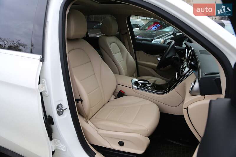 Позашляховик / Кросовер Mercedes-Benz GLC-Class 2020 в Києві