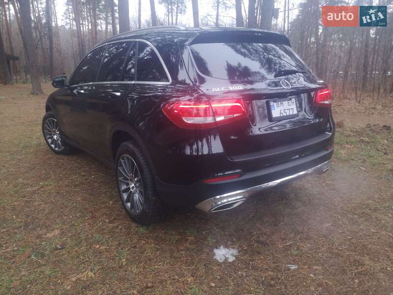 Внедорожник / Кроссовер Mercedes-Benz GLC-Class 2016 в Сумах