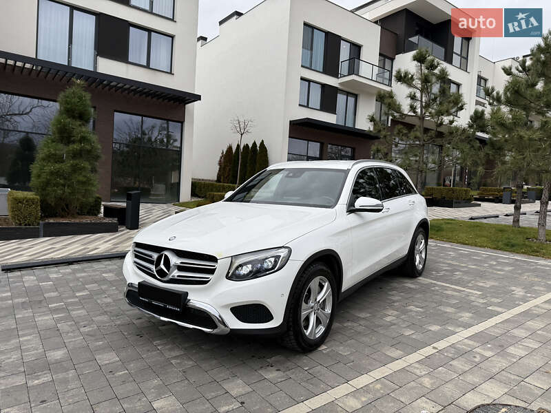 Внедорожник / Кроссовер Mercedes-Benz GLC-Class 2015 в Ужгороде