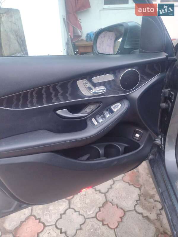 Внедорожник / Кроссовер Mercedes-Benz GLC-Class 2017 в Киеве