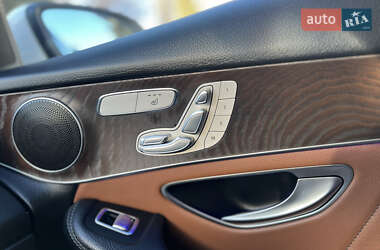 Внедорожник / Кроссовер Mercedes-Benz GLC-Class 2021 в 