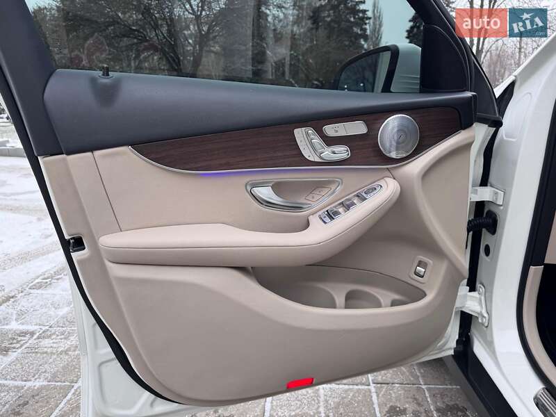 Позашляховик / Кросовер Mercedes-Benz GLC-Class 2020 в Дніпрі