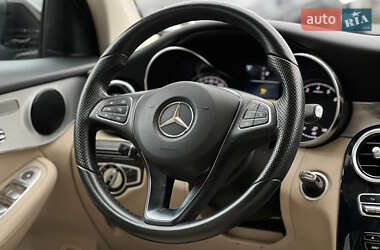 Внедорожник / Кроссовер Mercedes-Benz GLC-Class 2017 в 