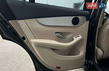 Внедорожник / Кроссовер Mercedes-Benz GLC-Class 2017 в 