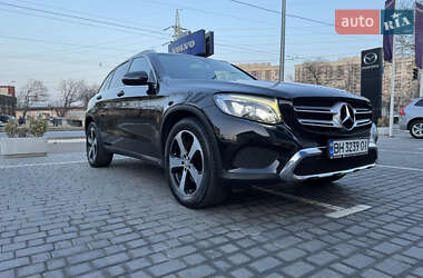 Внедорожник / Кроссовер Mercedes-Benz GLC-Class 2016 в 