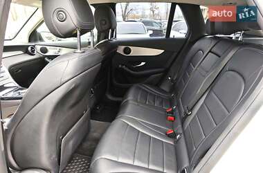 Внедорожник / Кроссовер Mercedes-Benz GLC-Class 2015 в 