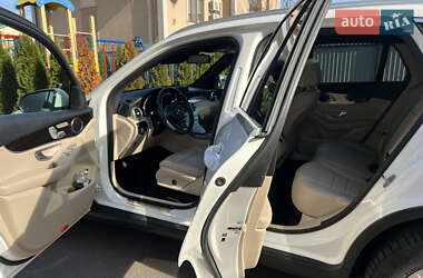 Внедорожник / Кроссовер Mercedes-Benz GLC-Class 2017 в 