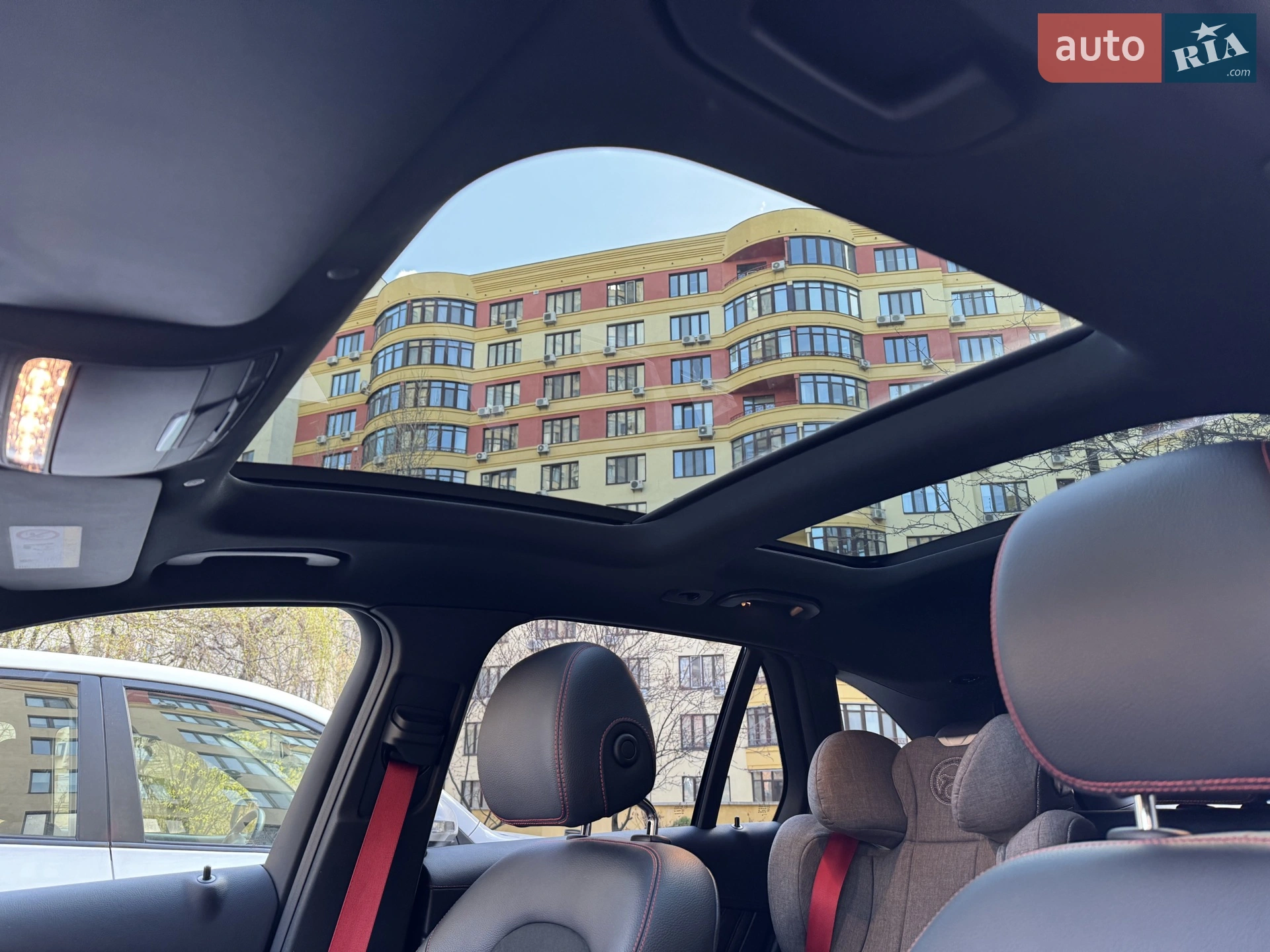 2020 Mercedes-Benz GLC - мініатюра 23