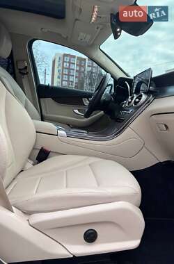 Внедорожник / Кроссовер Mercedes-Benz GLC-Class 2021 в 
