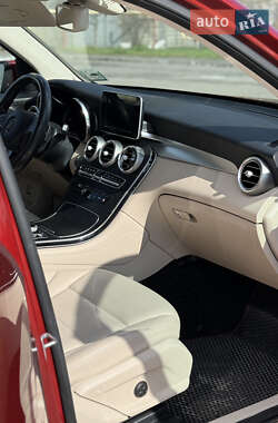 Внедорожник / Кроссовер Mercedes-Benz GLC-Class 2017 в 