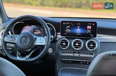 Позашляховик / Кросовер Mercedes-Benz GLC-Class 2021 в 