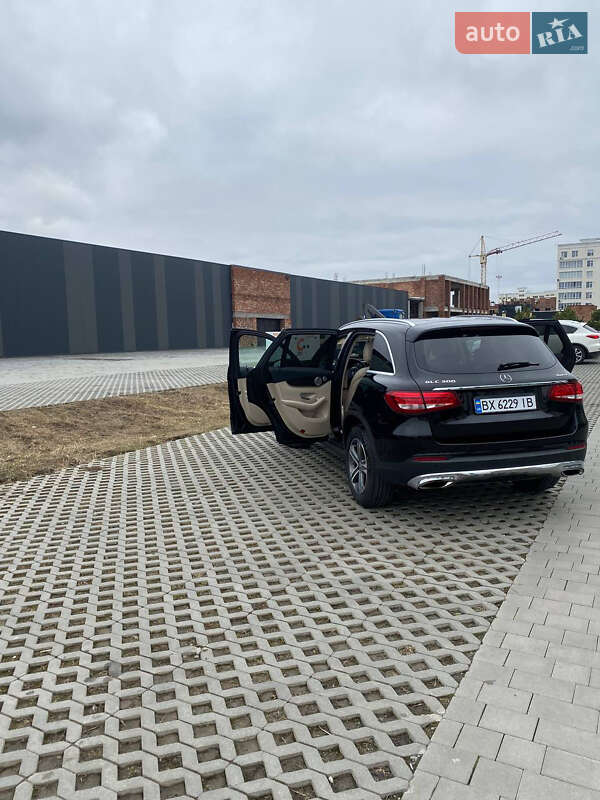 Внедорожник / Кроссовер Mercedes-Benz GLC-Class 2018 в Хмельницком фото 4 Внедорожник / Кроссовер Mercedes-Benz GLC-Class 2018 в Хмельницком