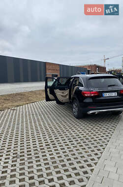 Внедорожник / Кроссовер Mercedes-Benz GLC-Class 2018 в 