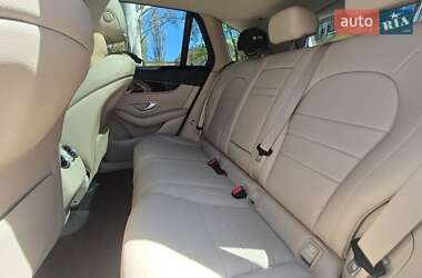 Позашляховик / Кросовер Mercedes-Benz GLC-Class 2017 в 