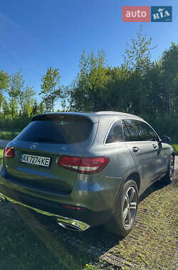 Внедорожник / Кроссовер Mercedes-Benz GLC-Class 2016 в 