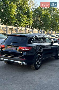 Позашляховик / Кросовер Mercedes-Benz GLC-Class 2016 в 