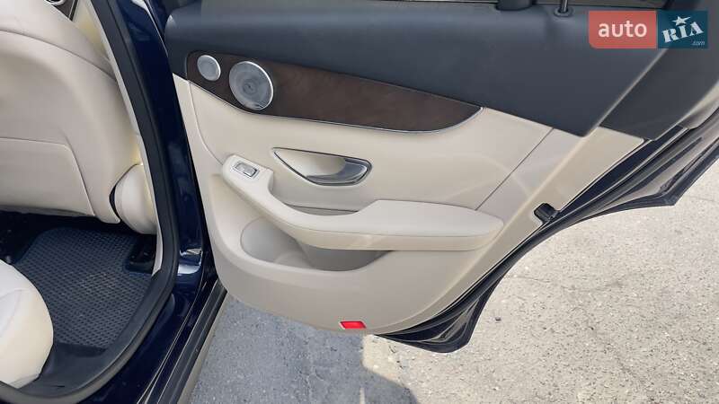 Позашляховик / Кросовер Mercedes-Benz GLC-Class 2016 в Харкові