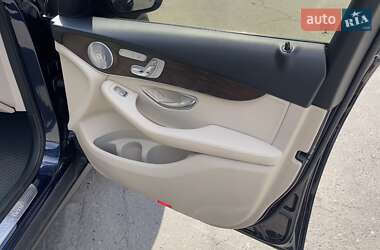 Внедорожник / Кроссовер Mercedes-Benz GLC-Class 2016 в 