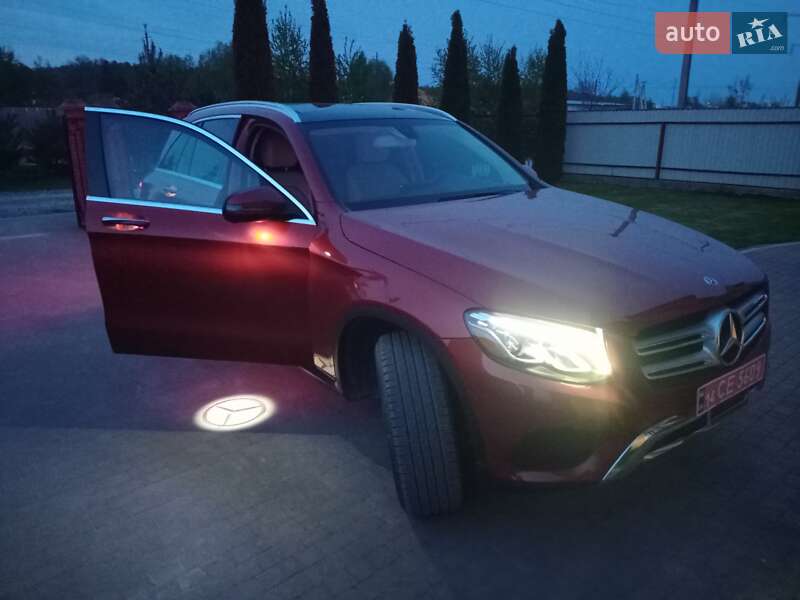 Внедорожник / Кроссовер Mercedes-Benz GLC-Class 2018 в Львове