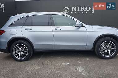 Внедорожник / Кроссовер Mercedes-Benz GLC-Class 2017 в 