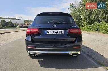 Внедорожник / Кроссовер Mercedes-Benz GLC-Class 2018 в 