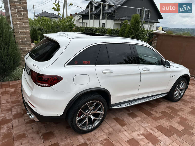 Позашляховик / Кросовер Mercedes-Benz GLC-Class 2022 в Чернівцях