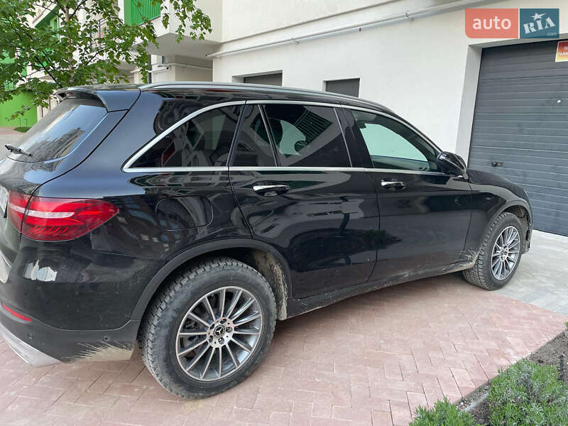 Внедорожник / Кроссовер Mercedes-Benz GLC-Class 2017 в Ивано-Франковске