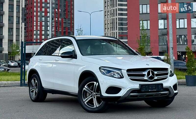Позашляховик / Кросовер Mercedes-Benz GLC-Class 2017 в 
