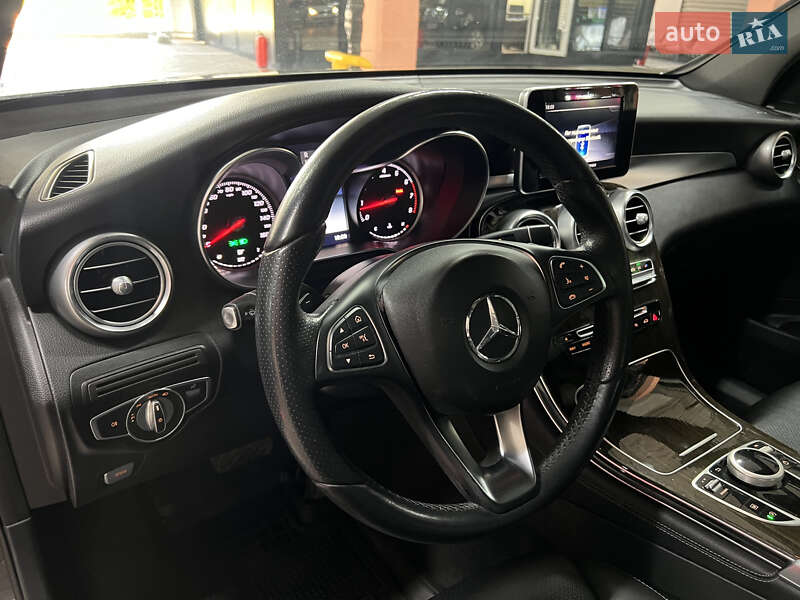 Позашляховик / Кросовер Mercedes-Benz GLC-Class 2017 в Києві