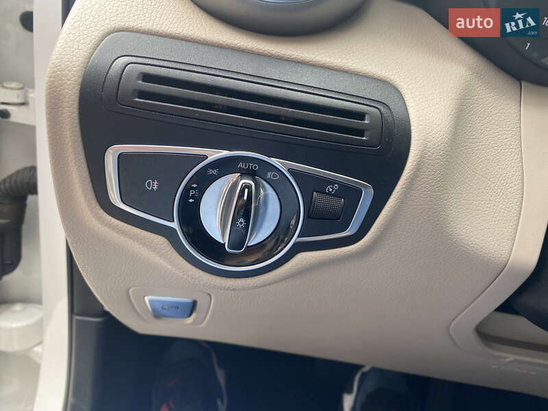 Позашляховик / Кросовер Mercedes-Benz GLC-Class 2015 в Києві фото 28 Позашляховик / Кросовер Mercedes-Benz GLC-Class 2015 в Києві