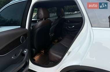 Позашляховик / Кросовер Mercedes-Benz GLC-Class 2016 в 