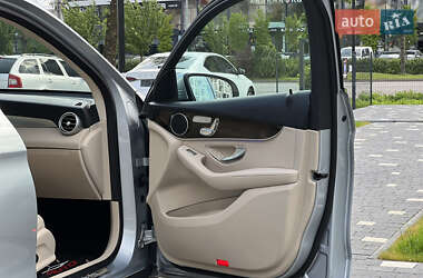 Внедорожник / Кроссовер Mercedes-Benz GLC-Class 2022 в 