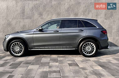 Внедорожник / Кроссовер Mercedes-Benz GLC-Class 2017 в 