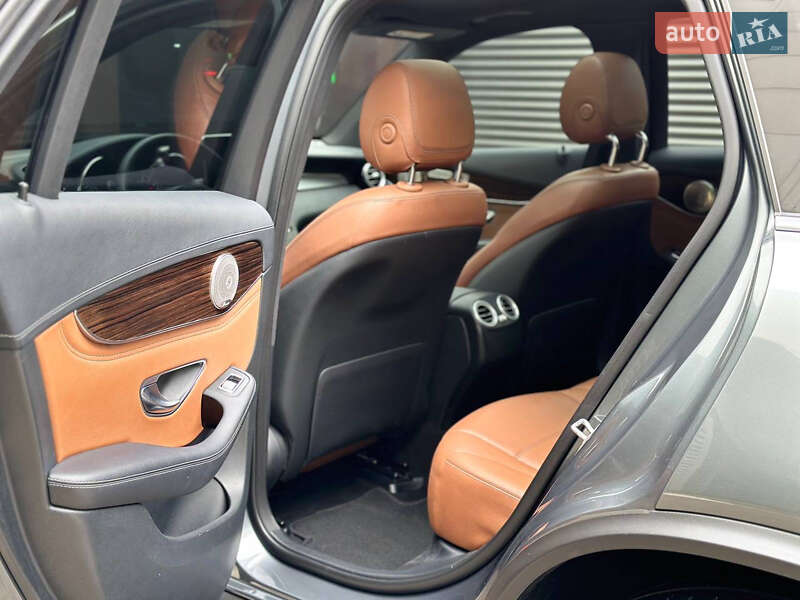 Внедорожник / Кроссовер Mercedes-Benz GLC-Class 2017 в Киеве