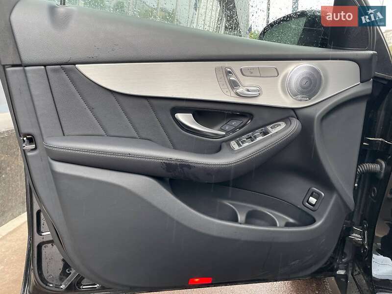 Внедорожник / Кроссовер Mercedes-Benz GLC-Class 2019 в Киеве