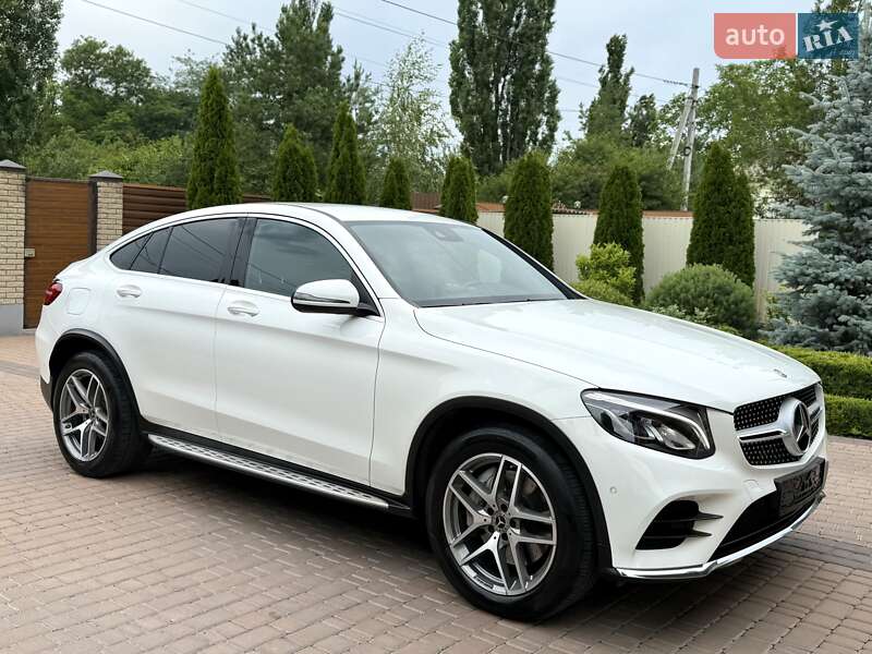 Внедорожник / Кроссовер Mercedes-Benz GLC-Class 2018 в 