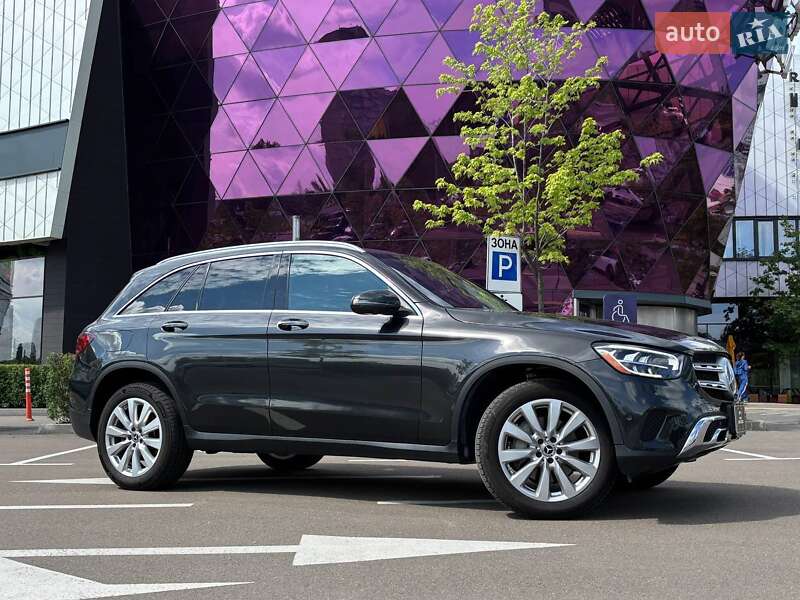Mercedes-Benz GLC-Class 2021