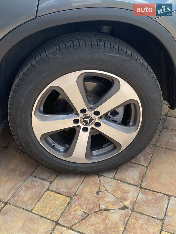 Позашляховик / Кросовер Mercedes-Benz GLC-Class 2018 в Києві