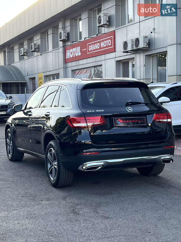 Внедорожник / Кроссовер Mercedes-Benz GLC-Class 2016 в Одессе