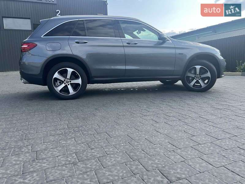 Внедорожник / Кроссовер Mercedes-Benz GLC-Class 2019 в Львове
