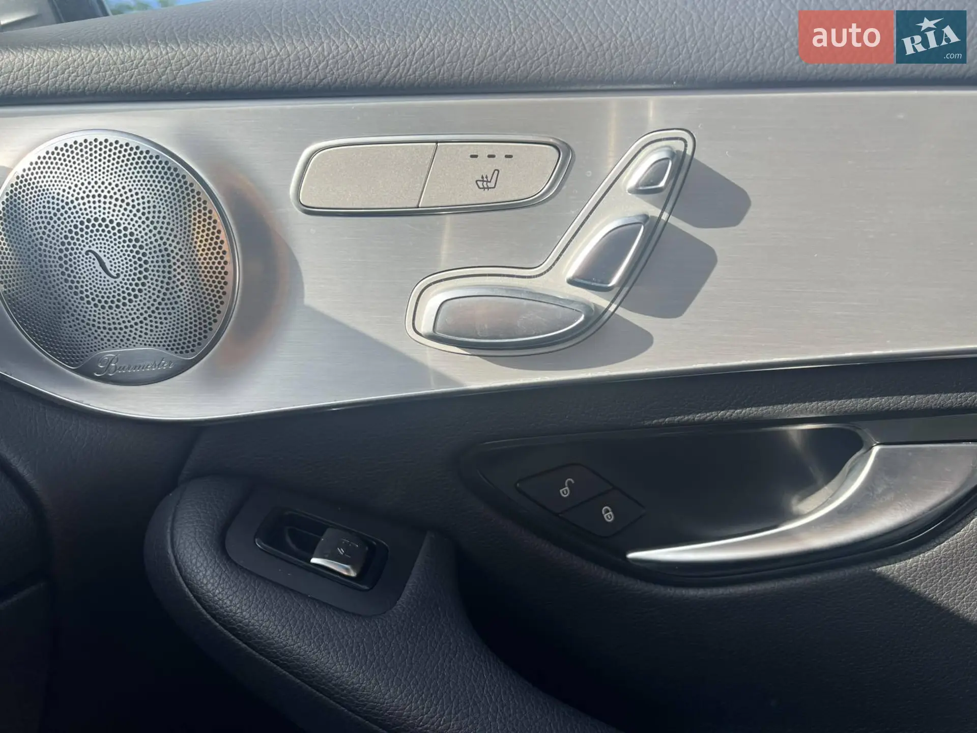 2019 Mercedes-Benz GLC - мініатюра 22