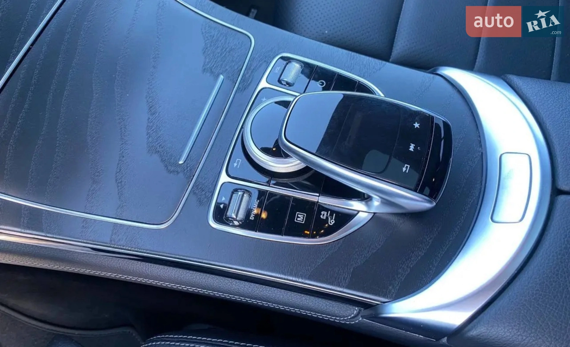 2019 Mercedes-Benz GLC - мініатюра 31
