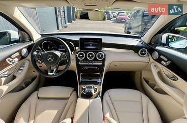 Внедорожник / Кроссовер Mercedes-Benz GLC-Class 2018 в 