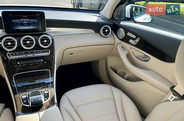 Внедорожник / Кроссовер Mercedes-Benz GLC-Class 2018 в 