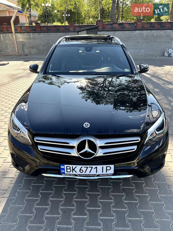Mercedes-Benz GLC-Class 2019