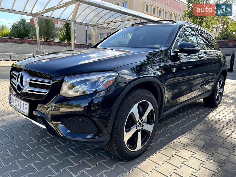 Внедорожник / Кроссовер Mercedes-Benz GLC-Class 2019 в Ровно