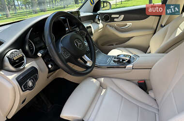 Внедорожник / Кроссовер Mercedes-Benz GLC-Class 2017 в 