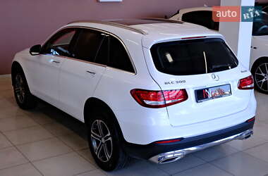 Позашляховик / Кросовер Mercedes-Benz GLC-Class 2016 в 